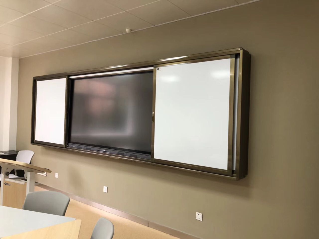 TY11 Horizontal Sliding Whiteboard